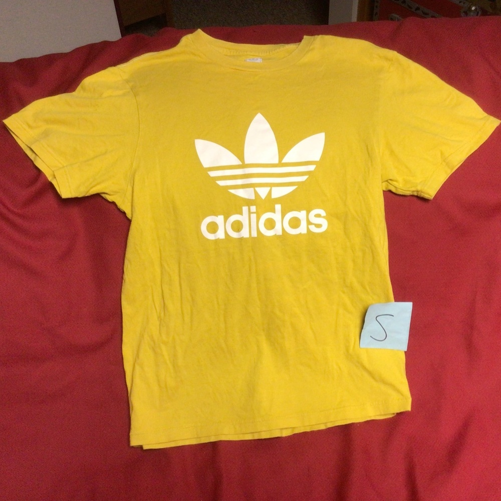 Women’s ADIDAS tshirt